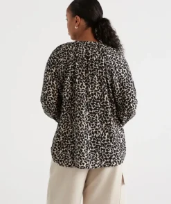 Leaf Half Placket Blouse<Sussan Best
